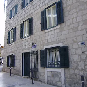 Gasthuis Anthea, Split