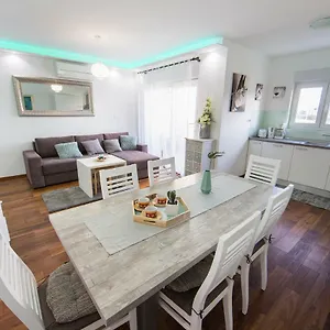 Apartment Apartment's Tea & Nevio, Split