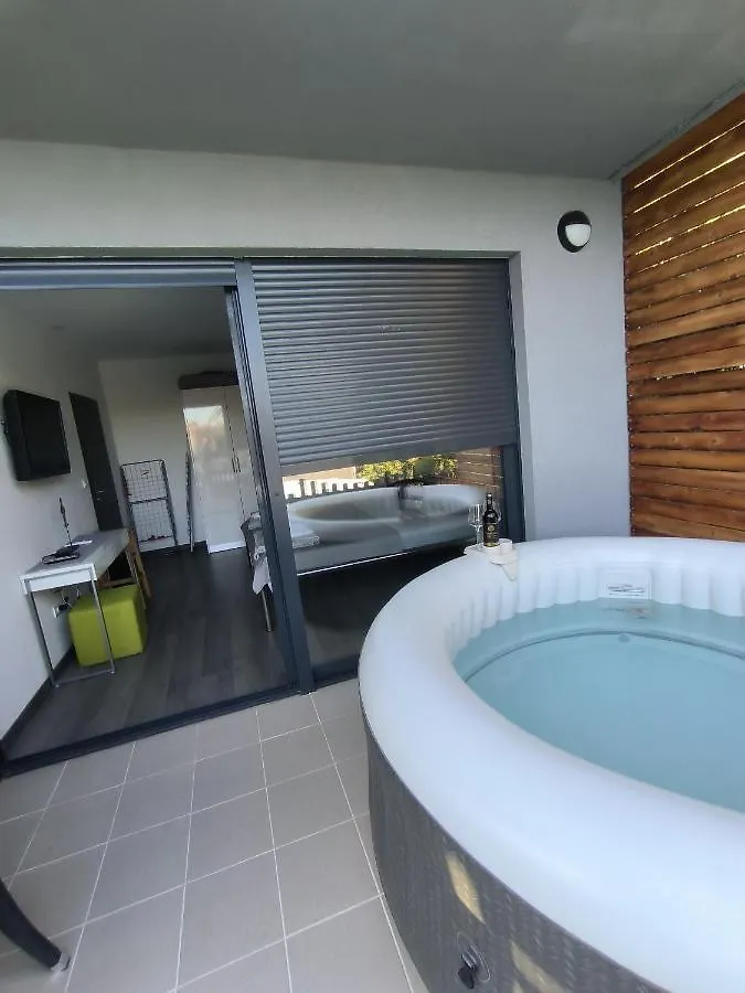 Nicol Apartment Split 0*,